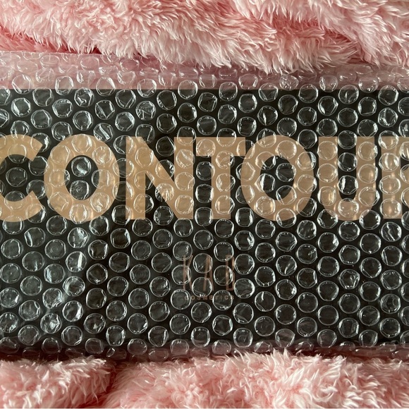 KAB Cosmetics Contour Palette II - Picture 11 of 11